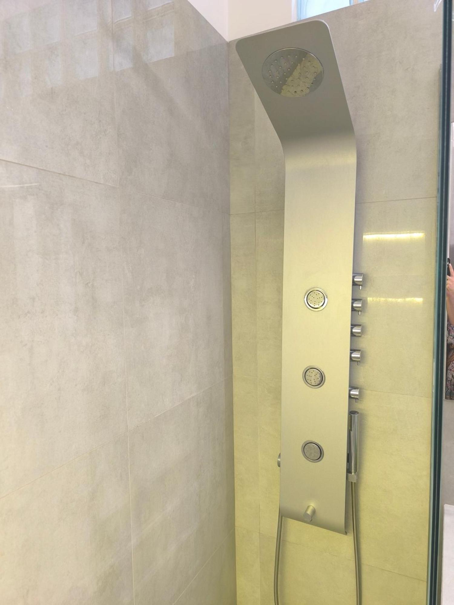 Apollo Tower Luxury Centre View Apartment *
